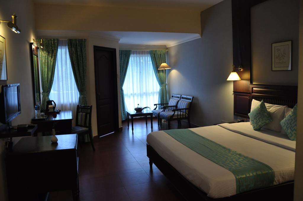T & U Leisure Hotel Munnar Ngoại thất bức ảnh